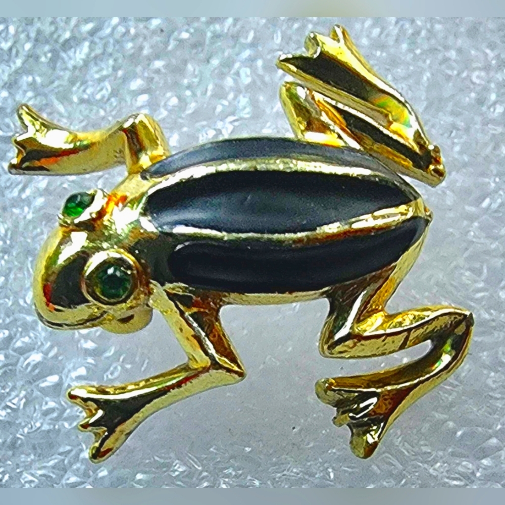 Brooch
